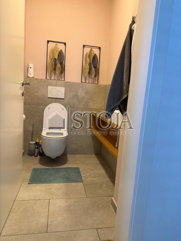 Location: Ljubljana mesto, Šiška, Šiška