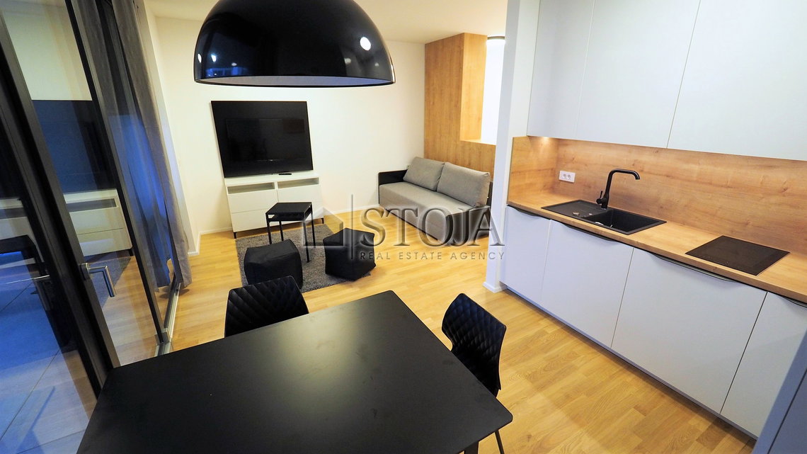 Lokacija: Ljubljana mesto, Šiška, Šiška