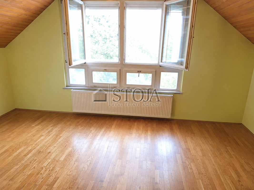Location: Ljubljana okolica, Domžale, Domžale