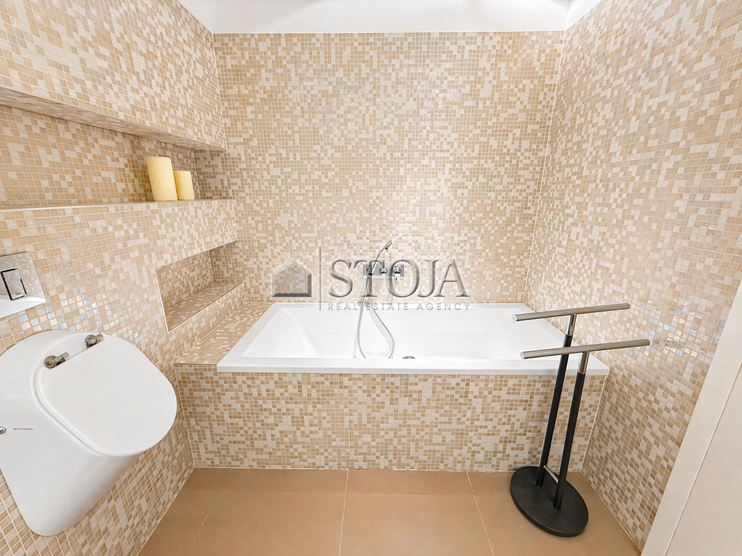 Location: Ljubljana mesto, Vič-Rudnik, Rožna dolina