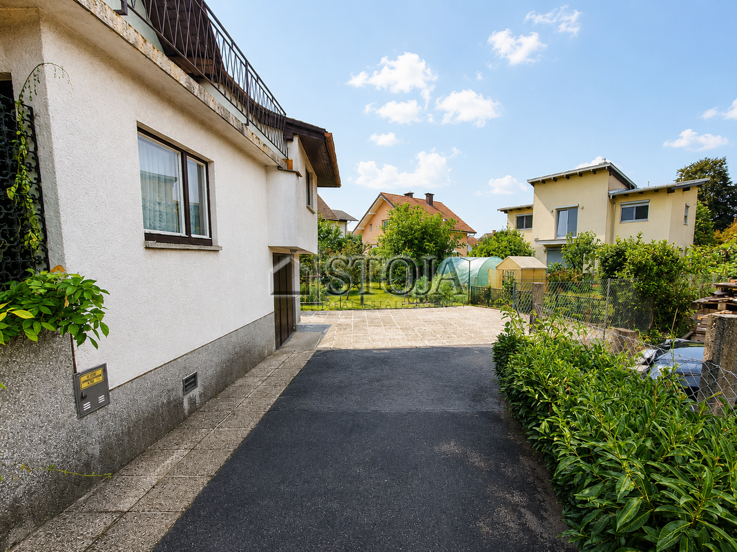 Location: Ljubljana okolica, Domžale, Rodica