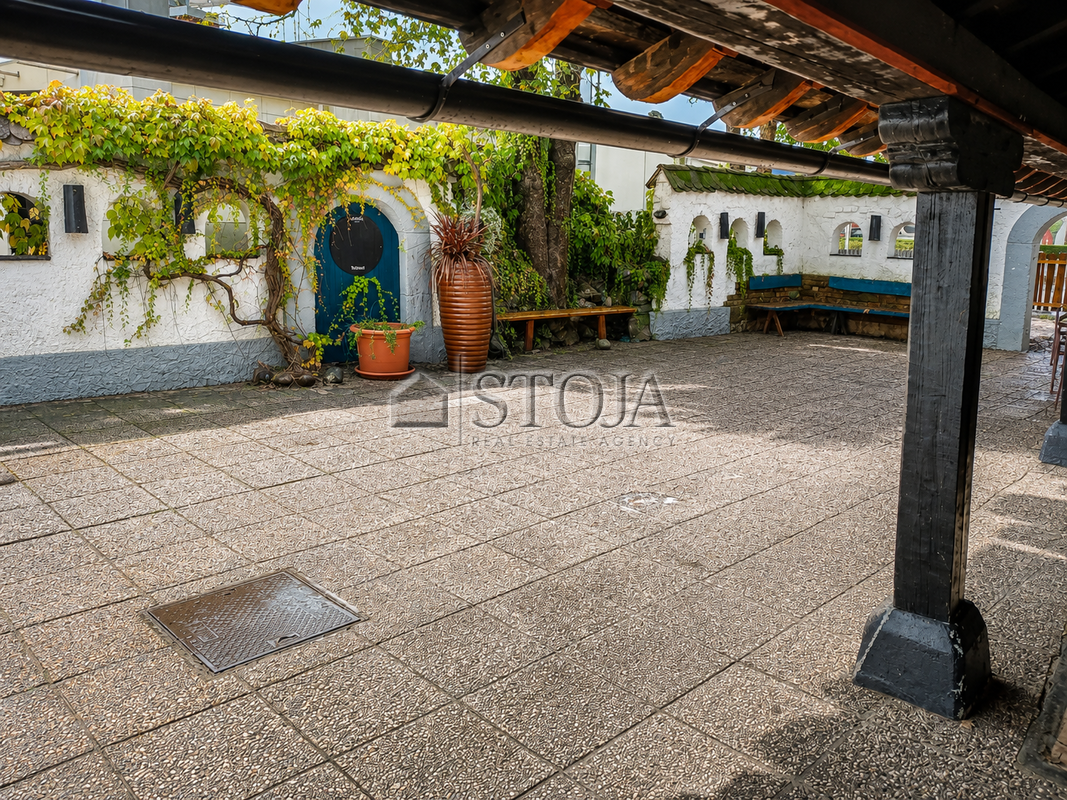 Location: Ljubljana okolica, Vrhnika, Vrhnika