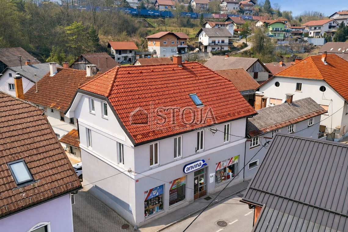 Lokacija: Ljubljana okolica, Borovnica, Borovnica