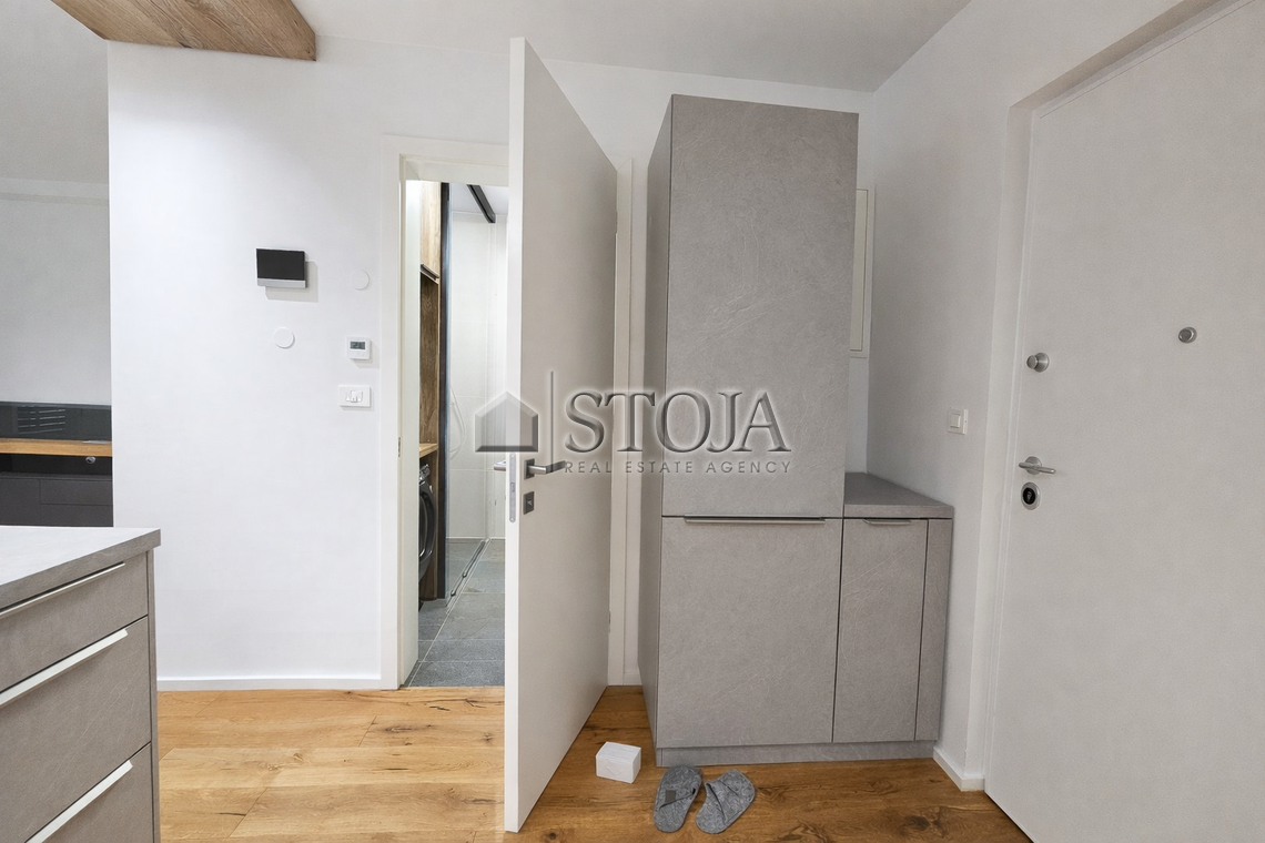 Location: Ljubljana mesto, Vič-Rudnik, Črna vas