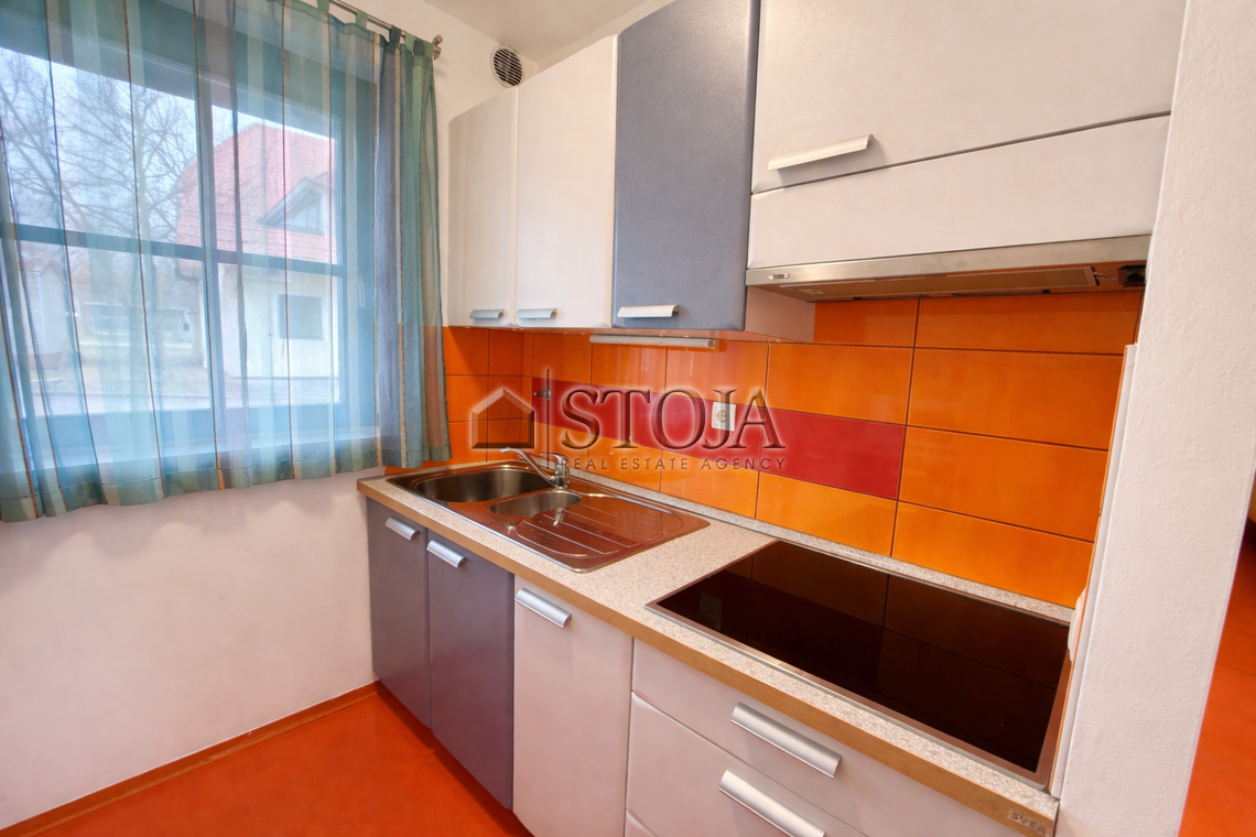 Lokacija: Spodnjeposavska, Brežice, Brežice