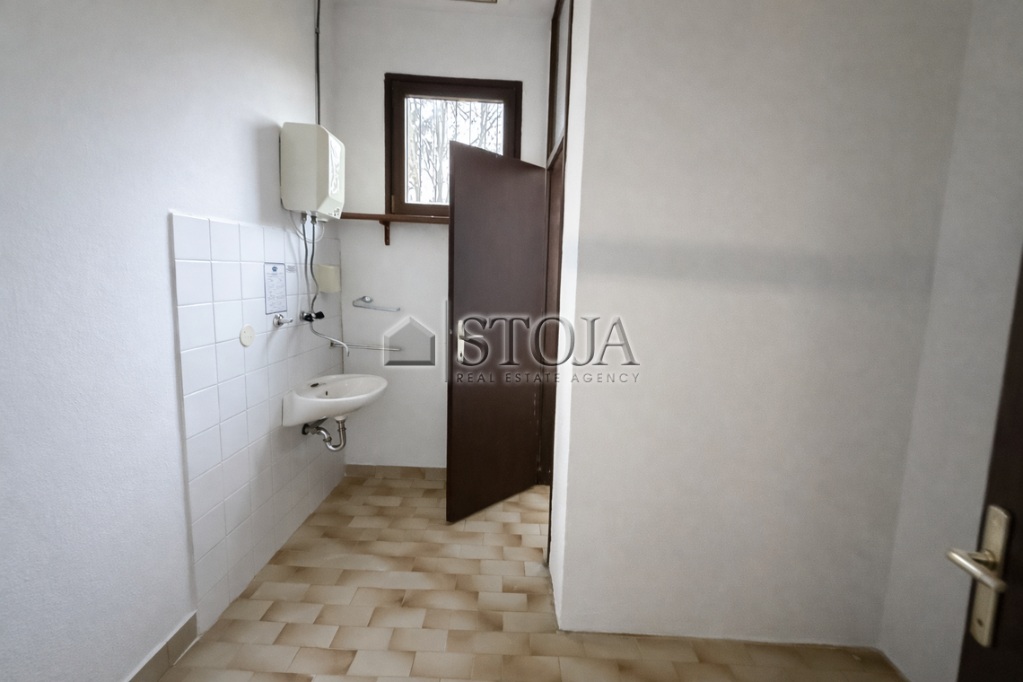 Lokacija: Pomurska, Beltinci, Ižakovci