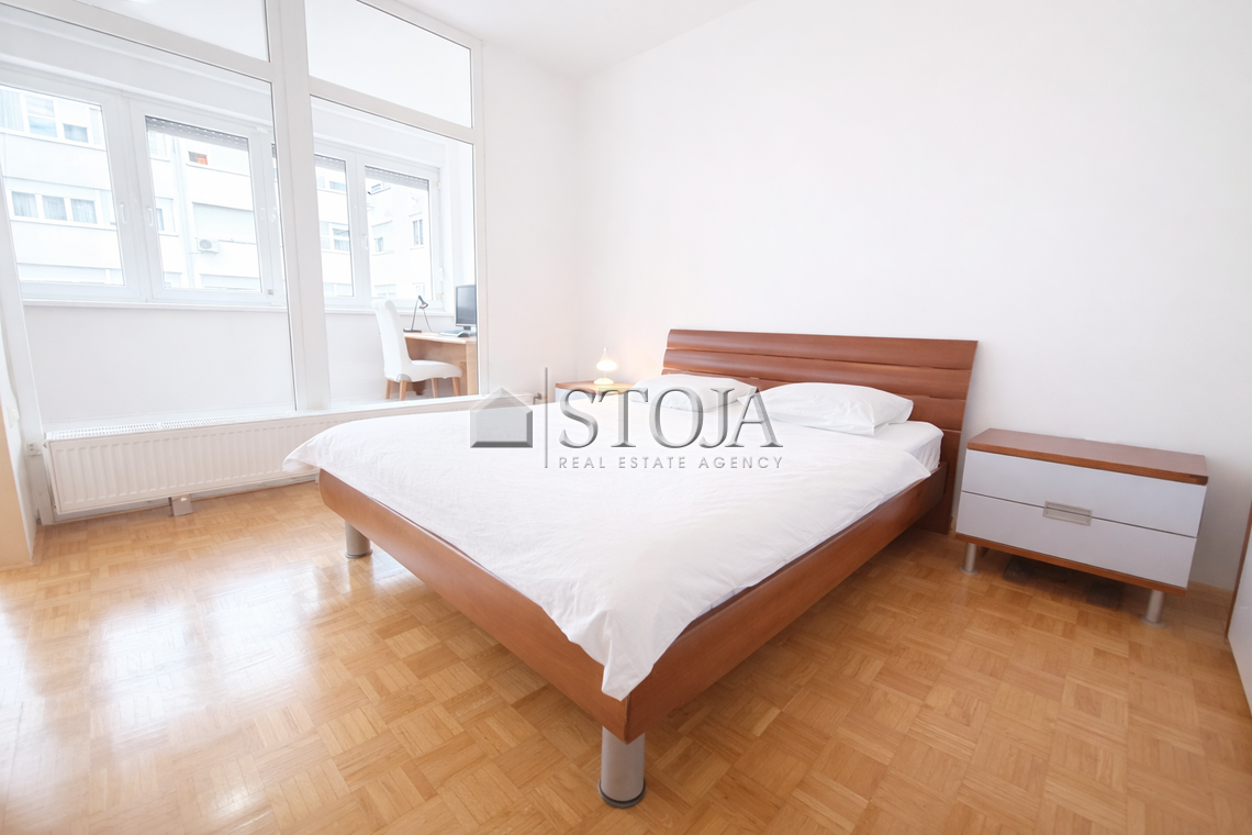 Lokacija: Ljubljana mesto, Bežigrad, Zupančičeva jama