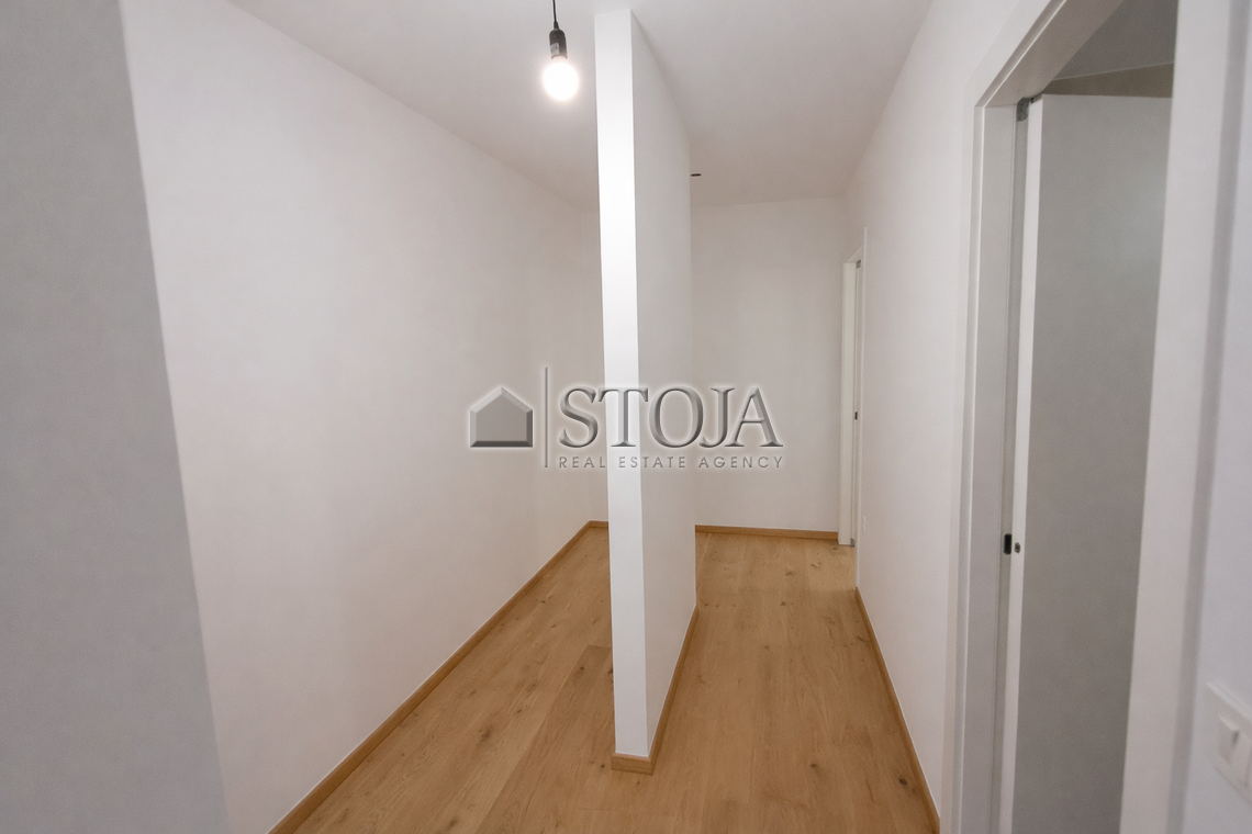 Location: Ljubljana mesto, Center, Center