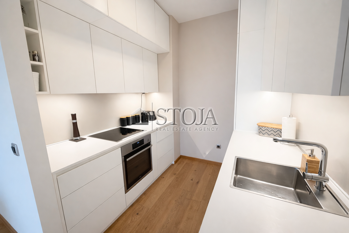 Location: Ljubljana mesto, Bežigrad, Zupančičeva jama