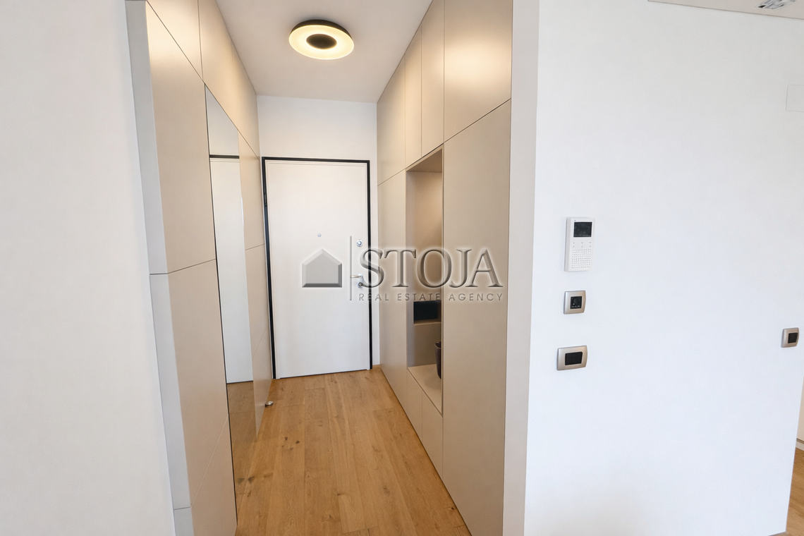 Location: Ljubljana mesto, Bežigrad, Zupančičeva jama