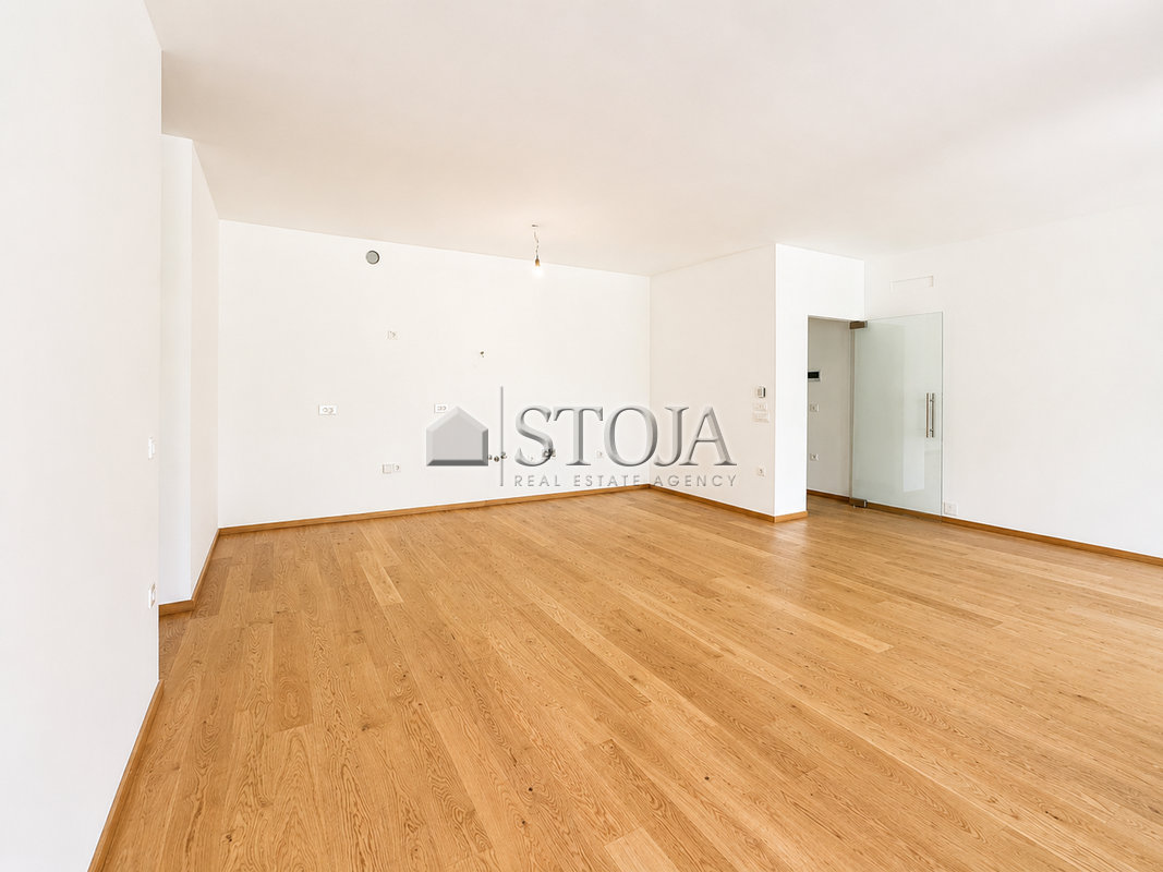Location: Ljubljana mesto, Center, Center