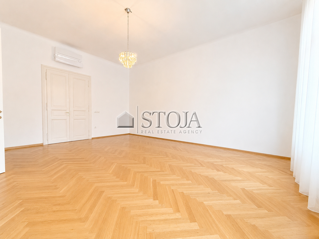 Location: Ljubljana mesto, Center, Center