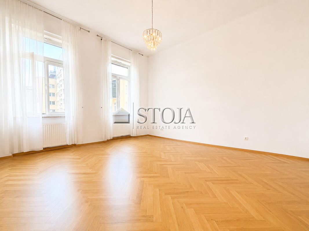 Location: Ljubljana mesto, Center, Center