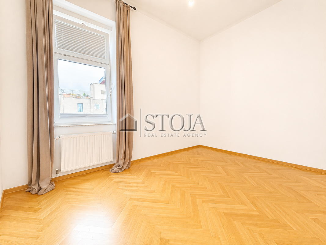 Location: Ljubljana mesto, Center, Center