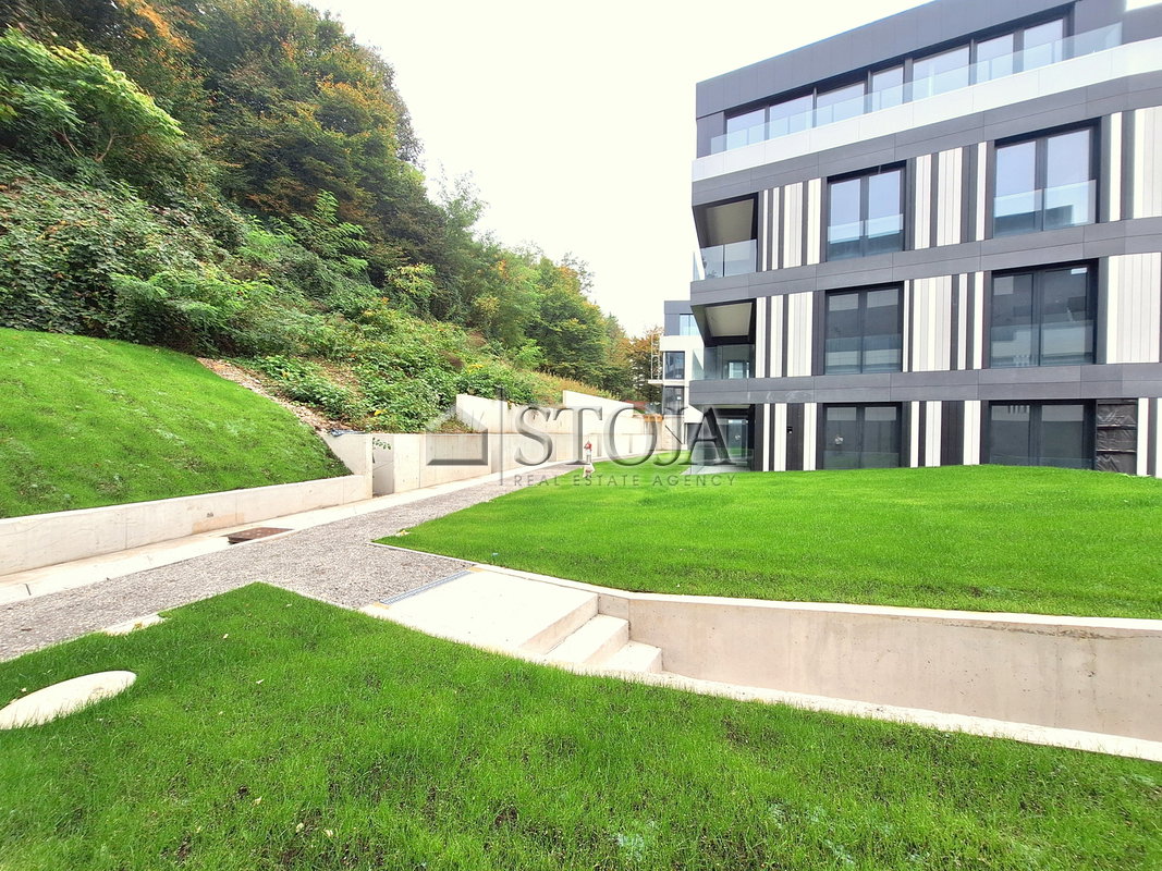 Location: Ljubljana mesto, Center, Center