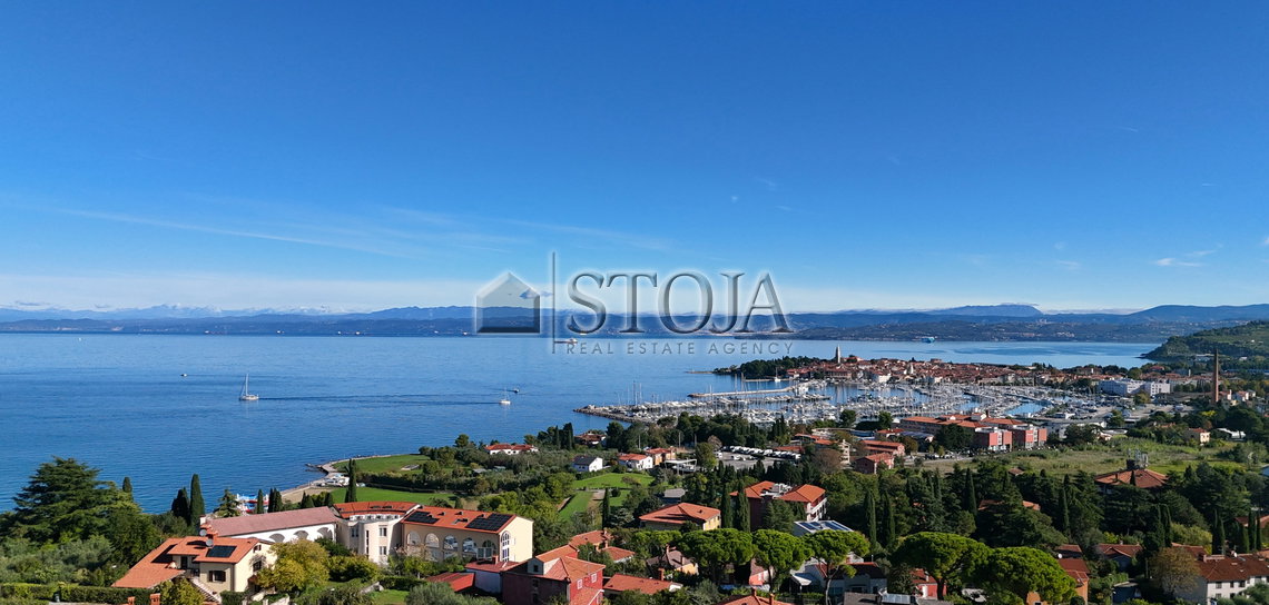 Lokacija: Obalno - kraška, Izola, Center
