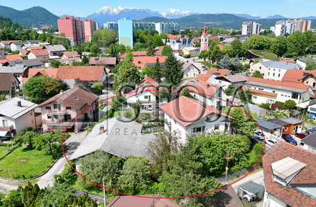 Lokacija: Ljubljana mesto, Šiška, Dravlje