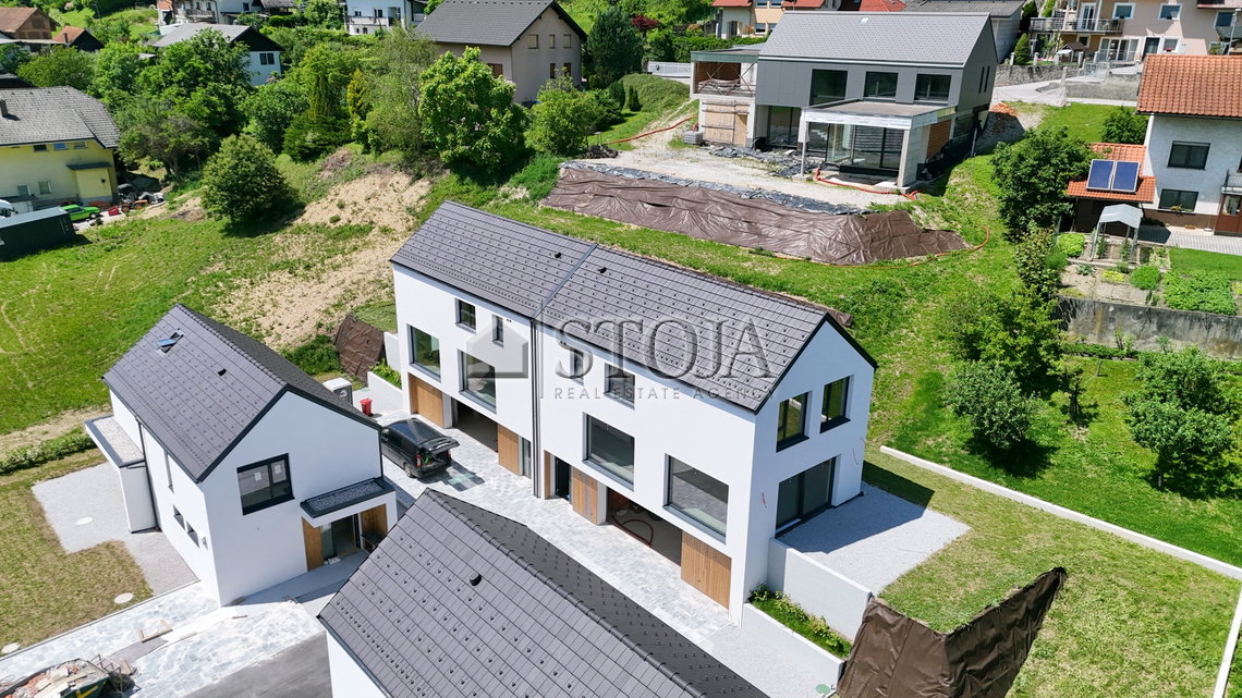 Location: Ljubljana okolica, Dol pri Ljubljani, Senožeti