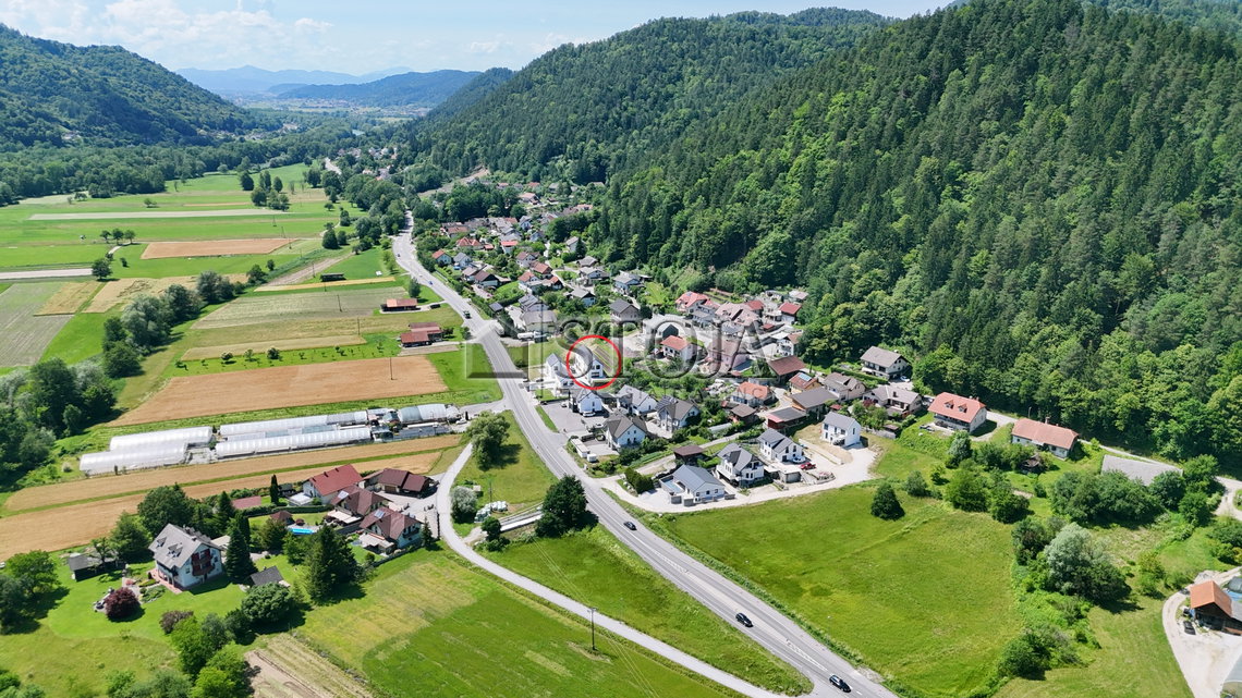 Lokacija: Ljubljana okolica, Dol pri Ljubljani, Senožeti