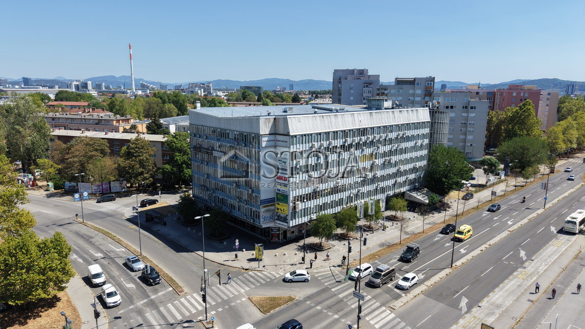 Lokacija: Ljubljana mesto, Šiška, Šiška