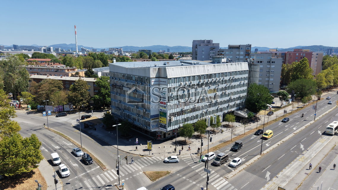 Lokacija: Ljubljana mesto, Šiška, Šiška