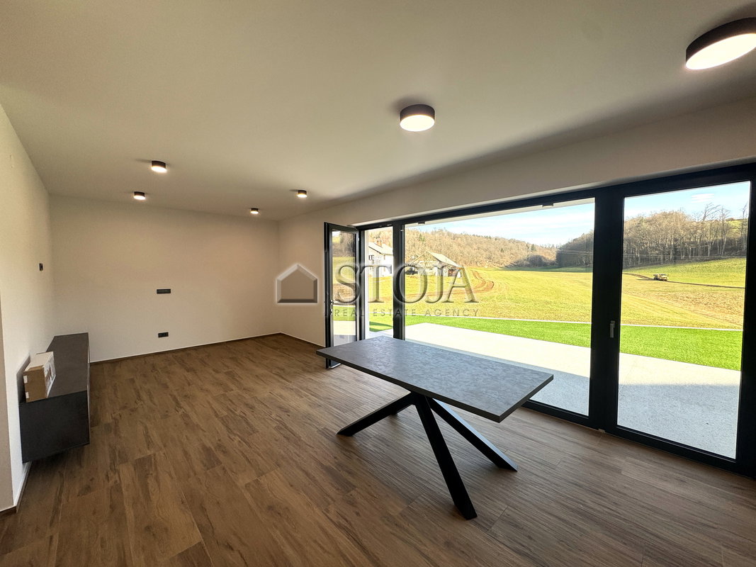 Location: Ljubljana okolica, Ivančna Gorica, Ivančna Gorica