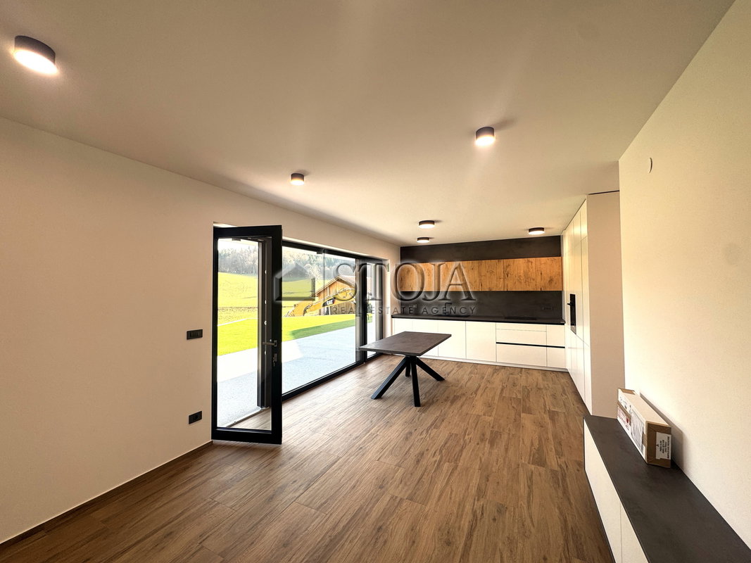 Location: Ljubljana okolica, Ivančna Gorica, Ivančna Gorica