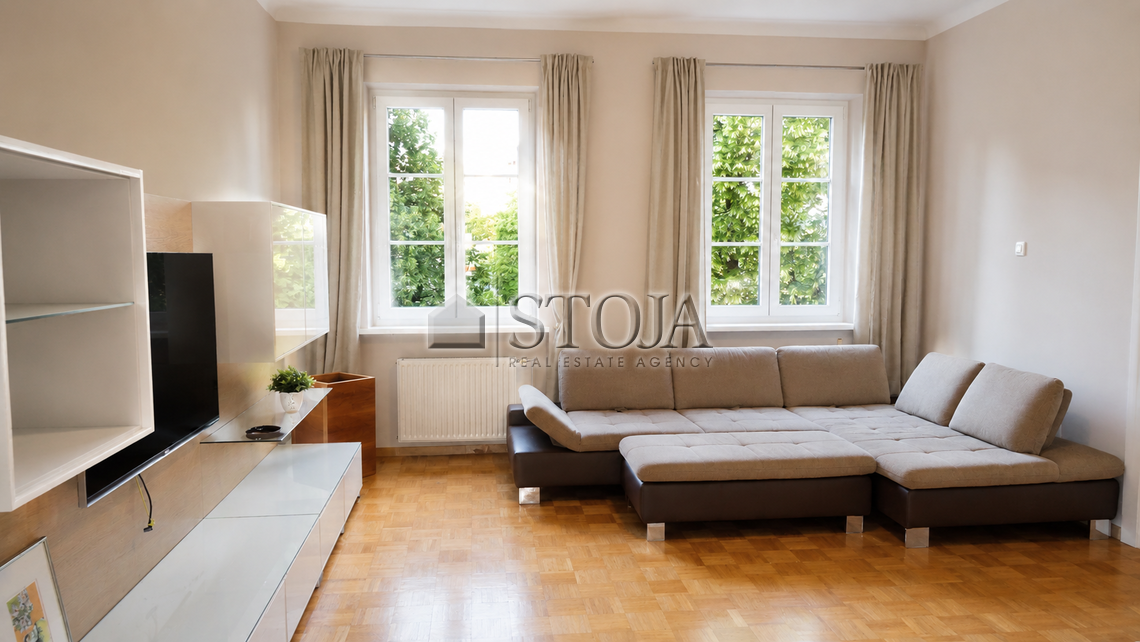 Lokacija: Ljubljana mesto, Center, Poljane