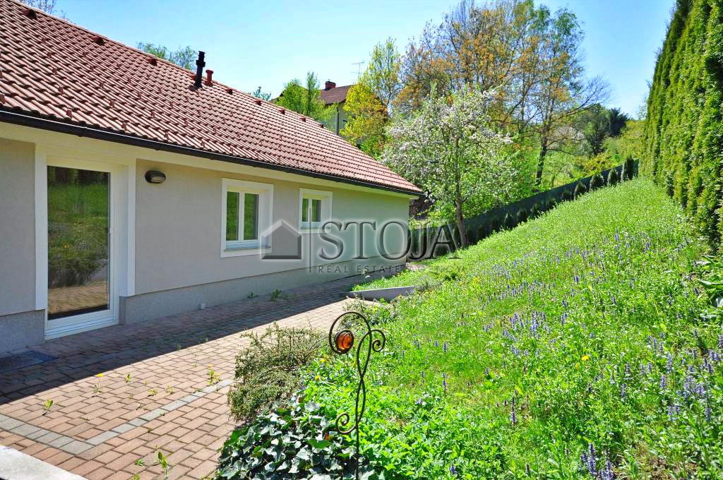 Location: Ljubljana okolica, Dobrova - Polhov Gradec, Dobrova