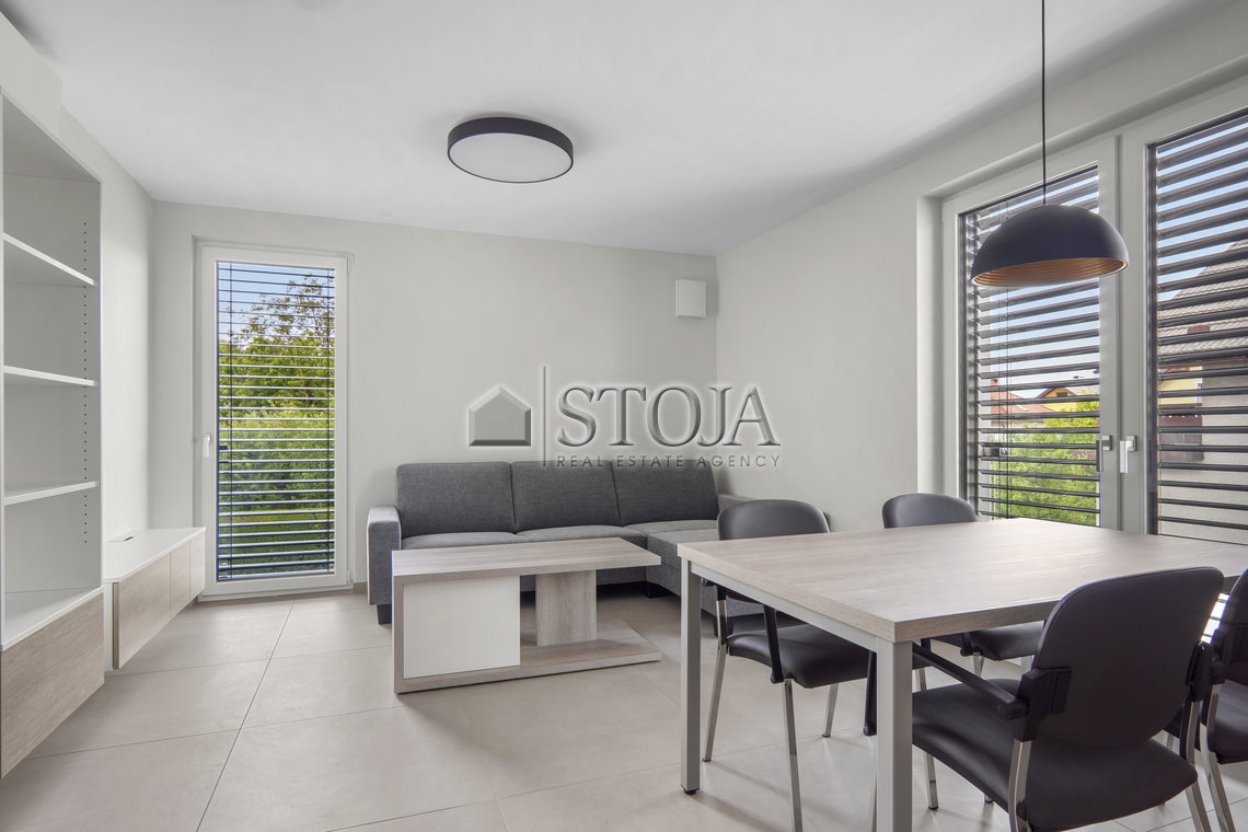 Location: Gorenjska, Kranj, Stražišče