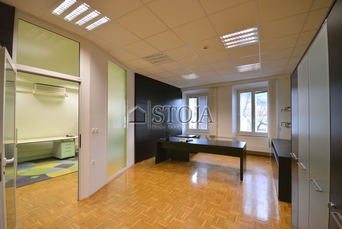 Lokacija: Ljubljana mesto, Center, Stara Ljubljana