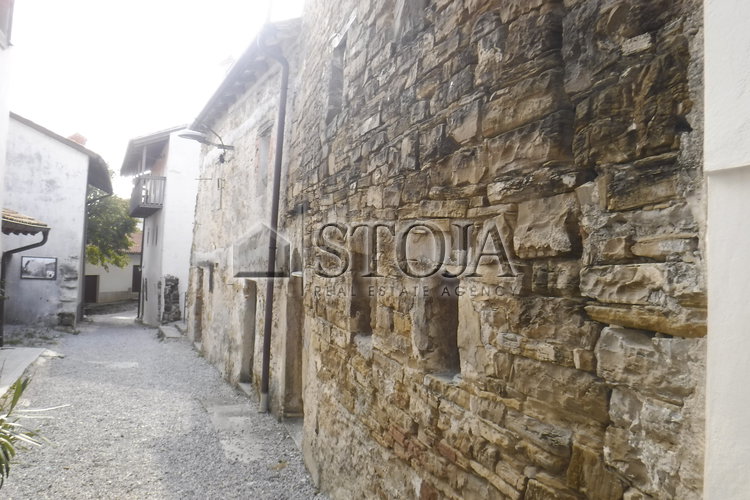 Location: Goriška, Brda, Šmartno