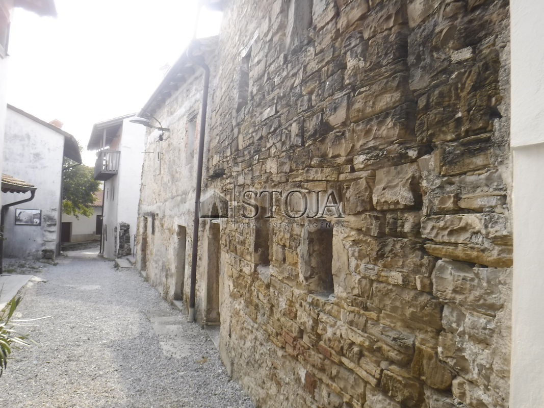 Location: Goriška, Brda, Šmartno