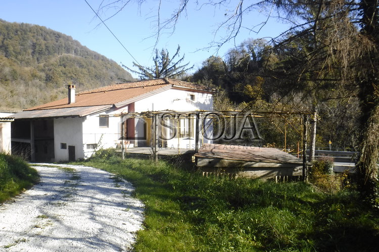 Ubicación: Goriška, Kanal ob Soči, Ajba