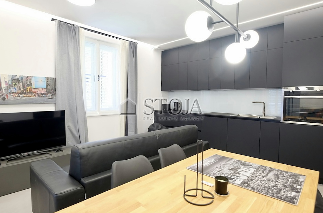 Location: Ljubljana mesto, Vič-Rudnik, Kolezija