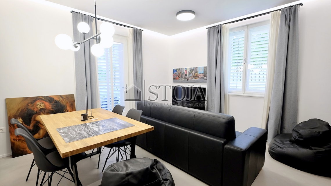 Lokacija: Ljubljana mesto, Vič-Rudnik, Kolezija