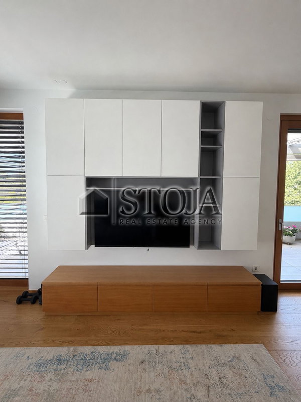 Location: Ljubljana mesto, Šiška, Šiška