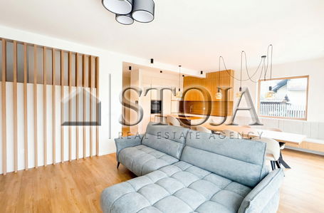 Location: Ljubljana City, Moste-Polje, Polje