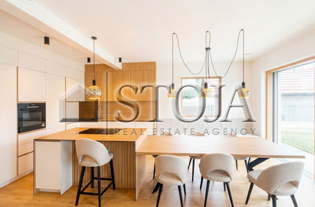 Location: Ljubljana City, Moste-Polje, Polje