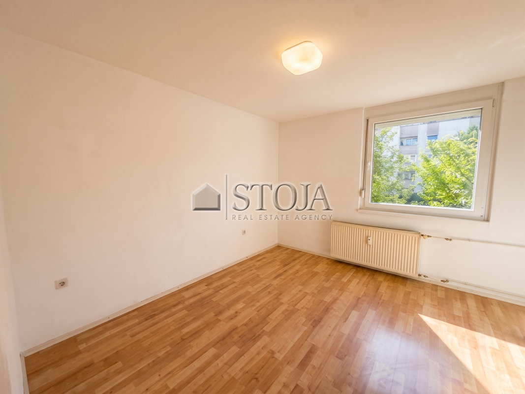 Location: Ljubljana mesto, Vič-Rudnik, Kolezija