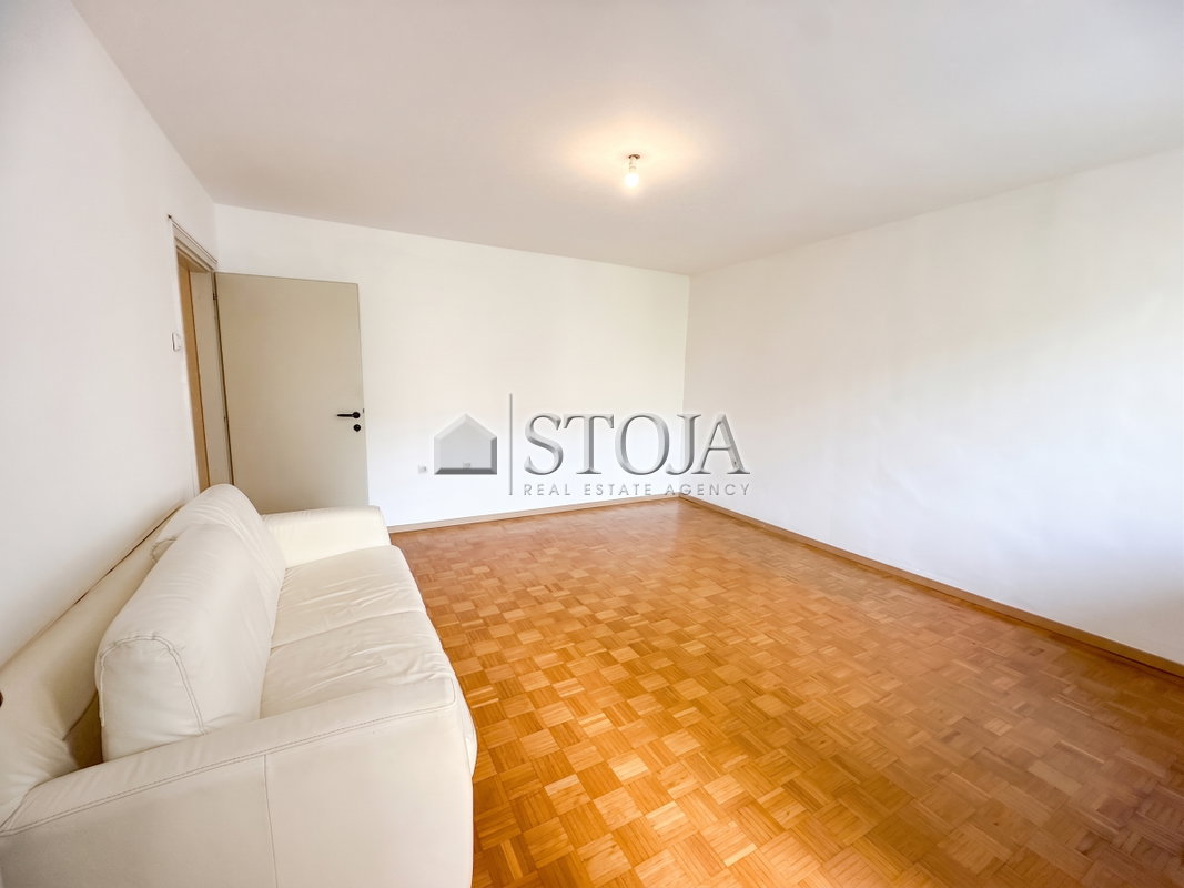 Location: Ljubljana mesto, Vič-Rudnik, Kolezija