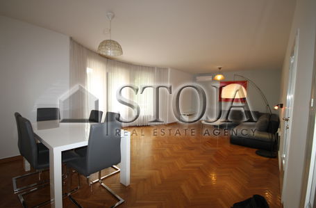 Lokacija: Ljubljana mesto, Center, Center