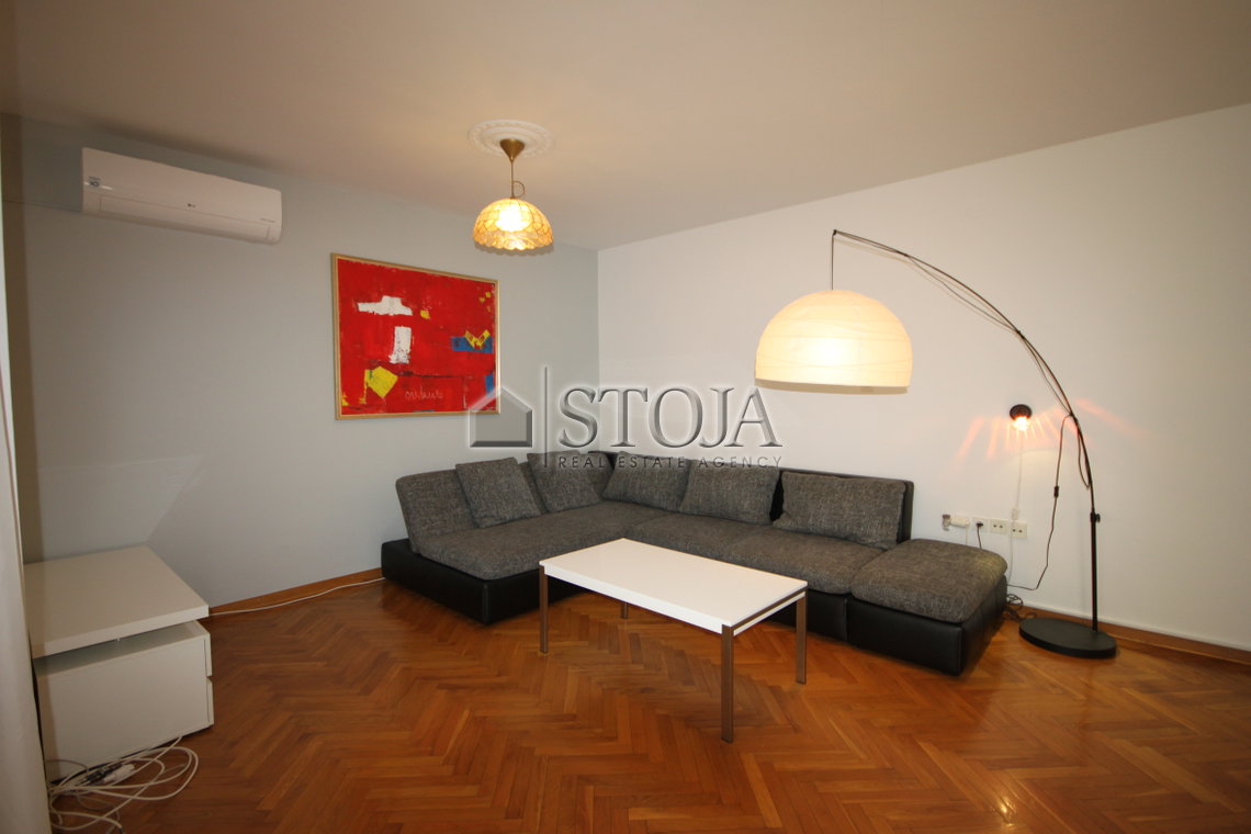 Location: Ljubljana mesto, Center, Center