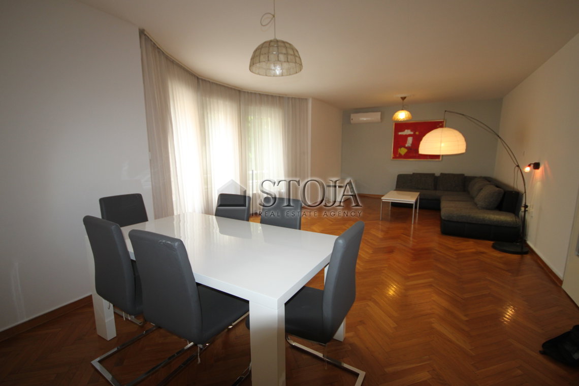 Location: Ljubljana mesto, Center, Center
