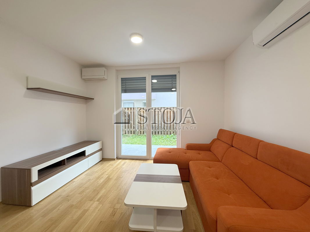 Lokacija: Ljubljana okolica, Škofljica, Škofljica