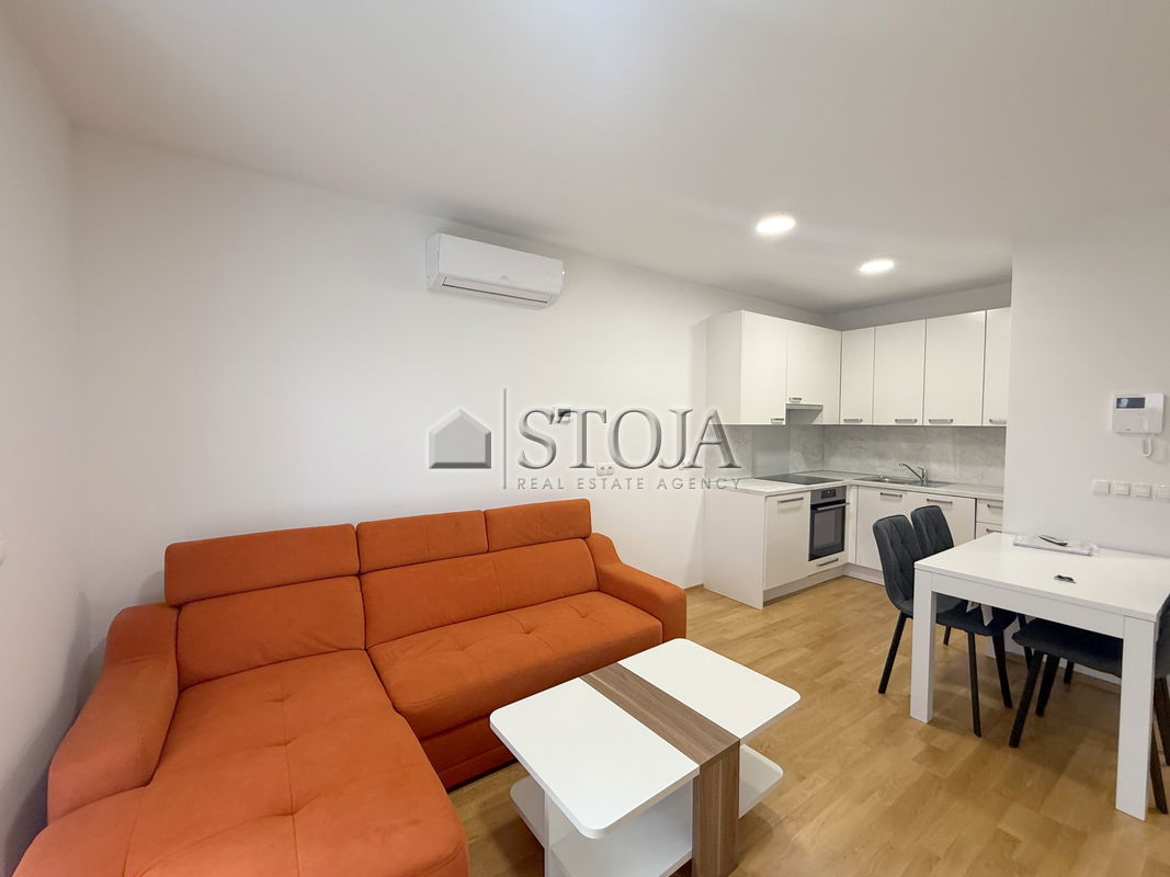 Lokacija: Ljubljana okolica, Škofljica, Škofljica