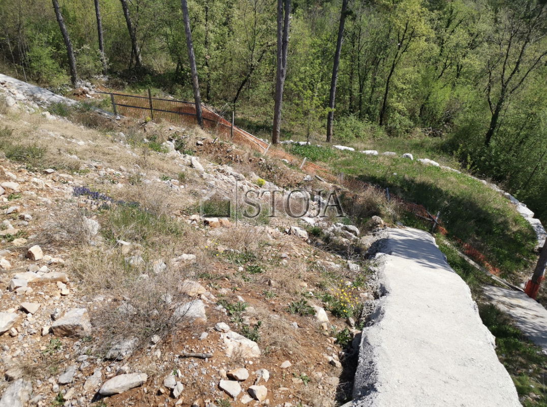 Location: Coastal-Karst, Sežana, Avber