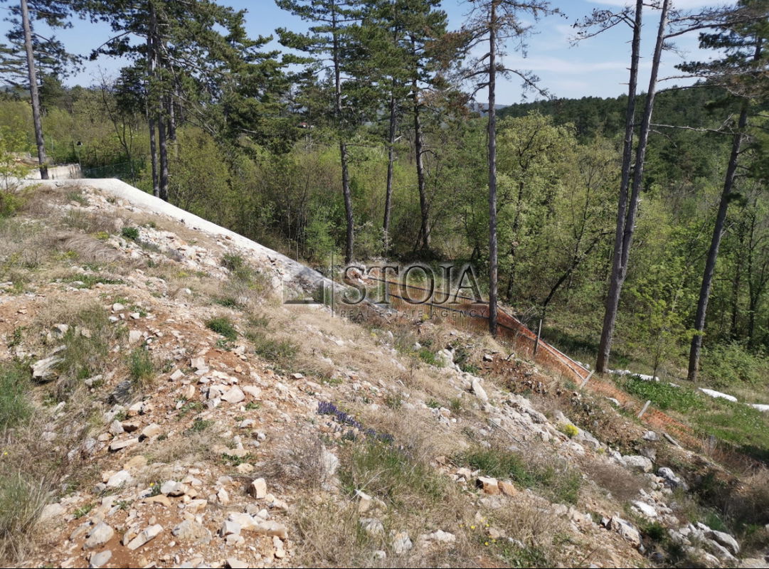Location: Coastal-Karst, Sežana, Avber