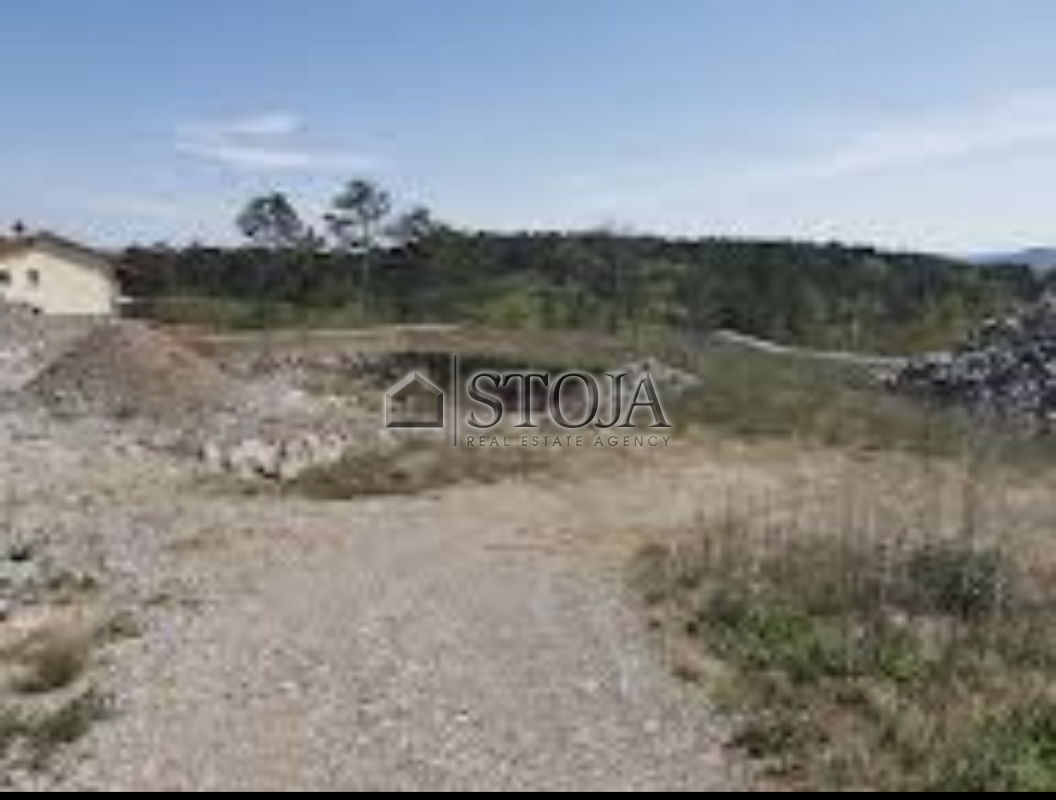 Location: Coastal-Karst, Sežana, Avber