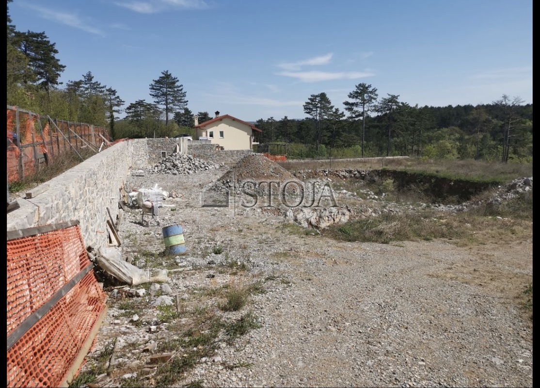 Location: Coastal-Karst, Sežana, Avber